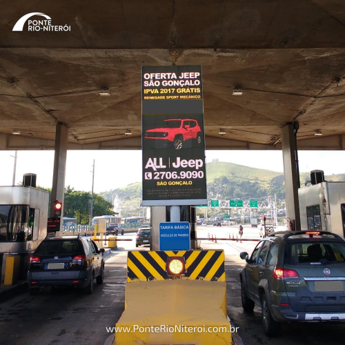 7 PAINÉIS LED – Digital Out of Home - nas cabines do pedágio